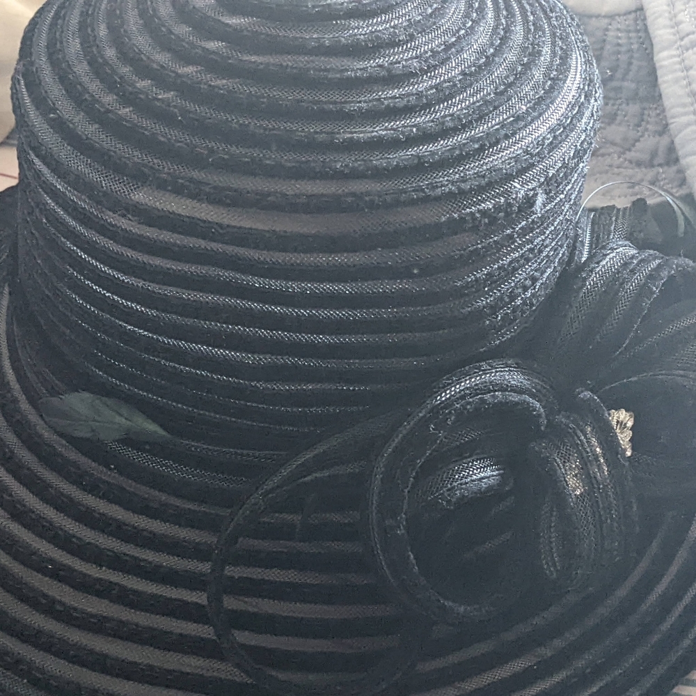 Hat - Picture 3 of 8